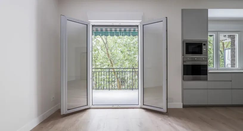 Aluminum Pivot Doors